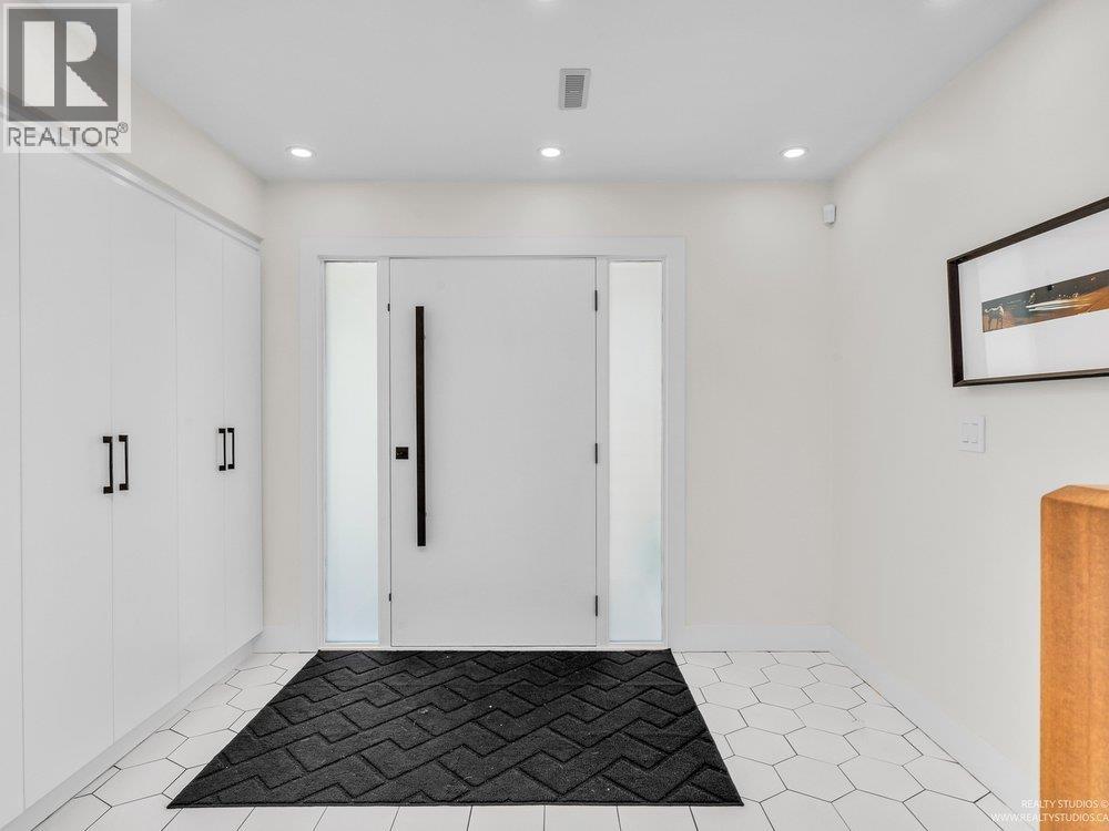 1636 Farrell Crescent, Delta, British Columbia  V4L 1V1 - Photo 2 - R3085332