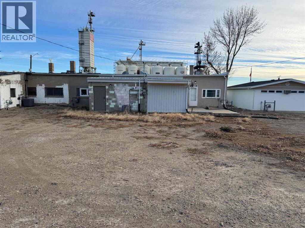 14 Railway Avenue S, Lomond, Alberta  T0L 1G0 - Photo 4 - A2282865