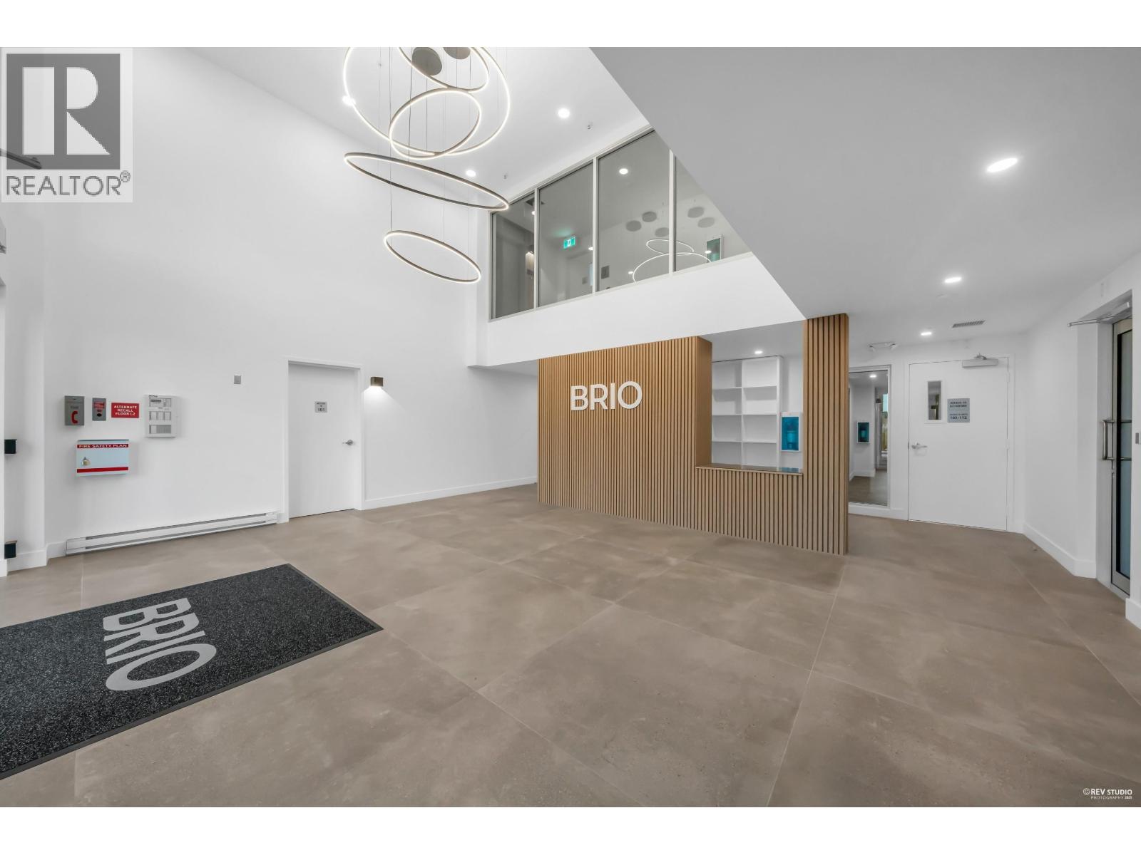 608 6479 Selma Avenue, Vancouver, British Columbia  V5H 3R4 - Photo 2 - R3085313