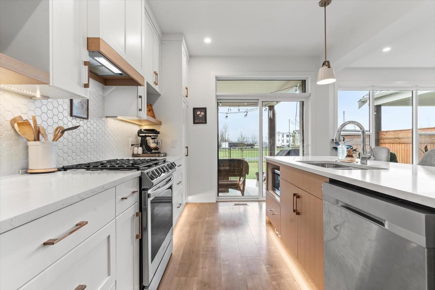 45422 Willowstream Road, Lower Landing, Chilliwack, British Columbia  V2R 6G7 - Photo 10 - R3071506