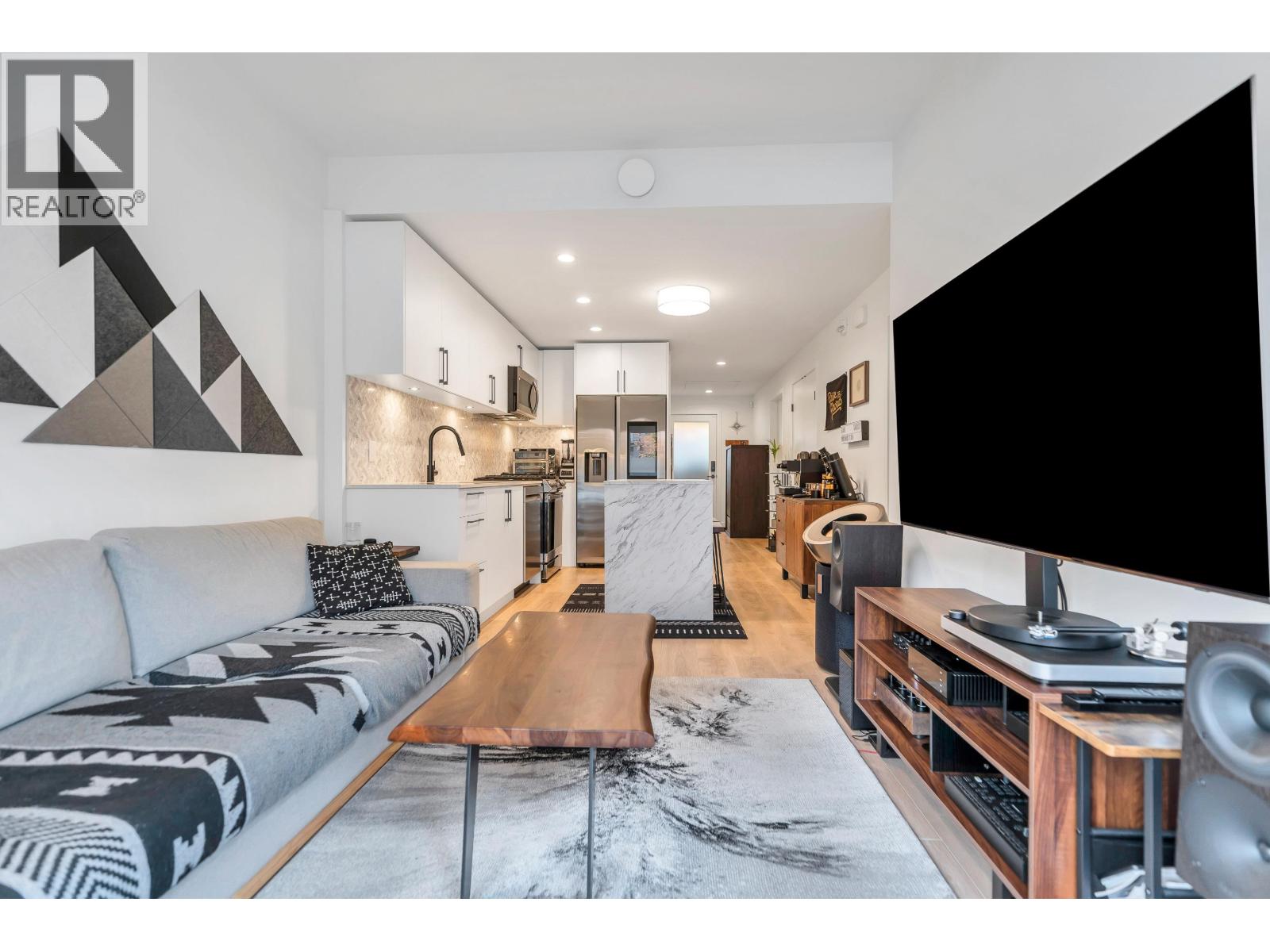 #146 545 E 2nd Street, North Vancouver, British Columbia  V7L 1E1 - Photo 8 - R3066911