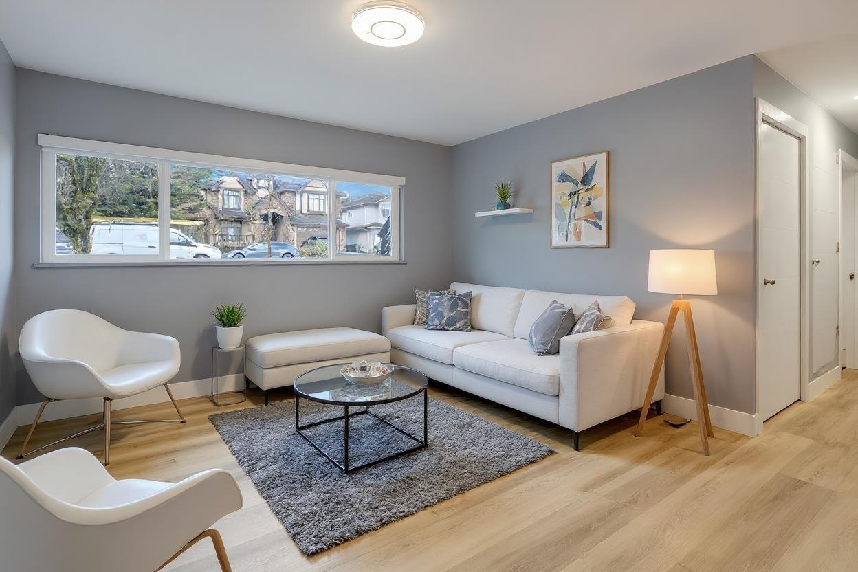 9024 123a Street, Surrey, British Columbia  V3V 6K3 - Photo 2 - R3085146