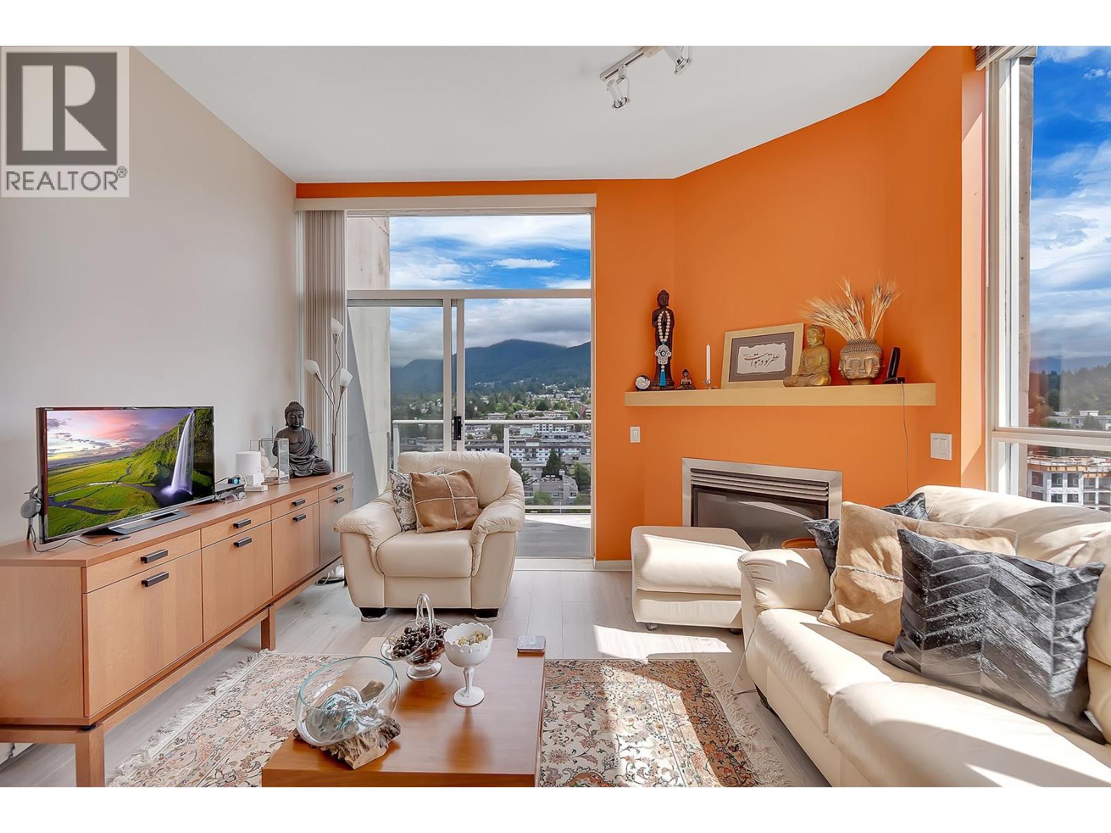 1403 120 W 16th Street, North Vancouver, British Columbia  V7M 3N6 - Photo 4 - R3085286