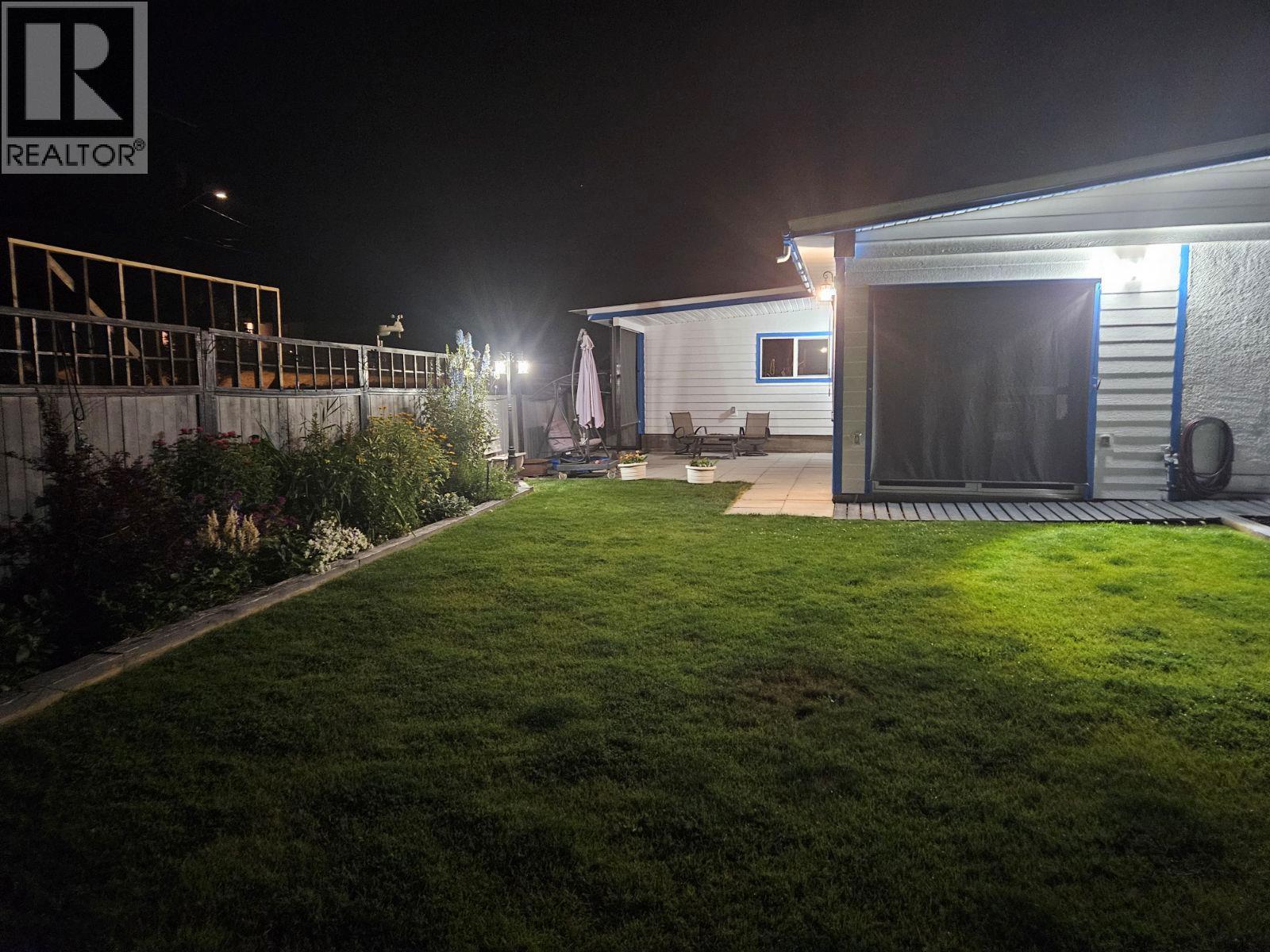 324 Hartland Avenue, Midway, British Columbia  V0H 1M0 - Photo 20 - 10374571