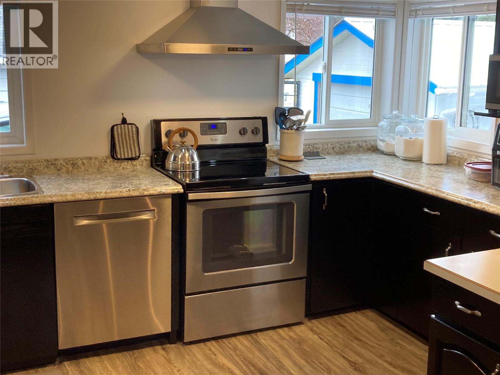 324 Hartland Avenue, Midway, British Columbia  V0H 1M0 - Photo 36 - 10374571