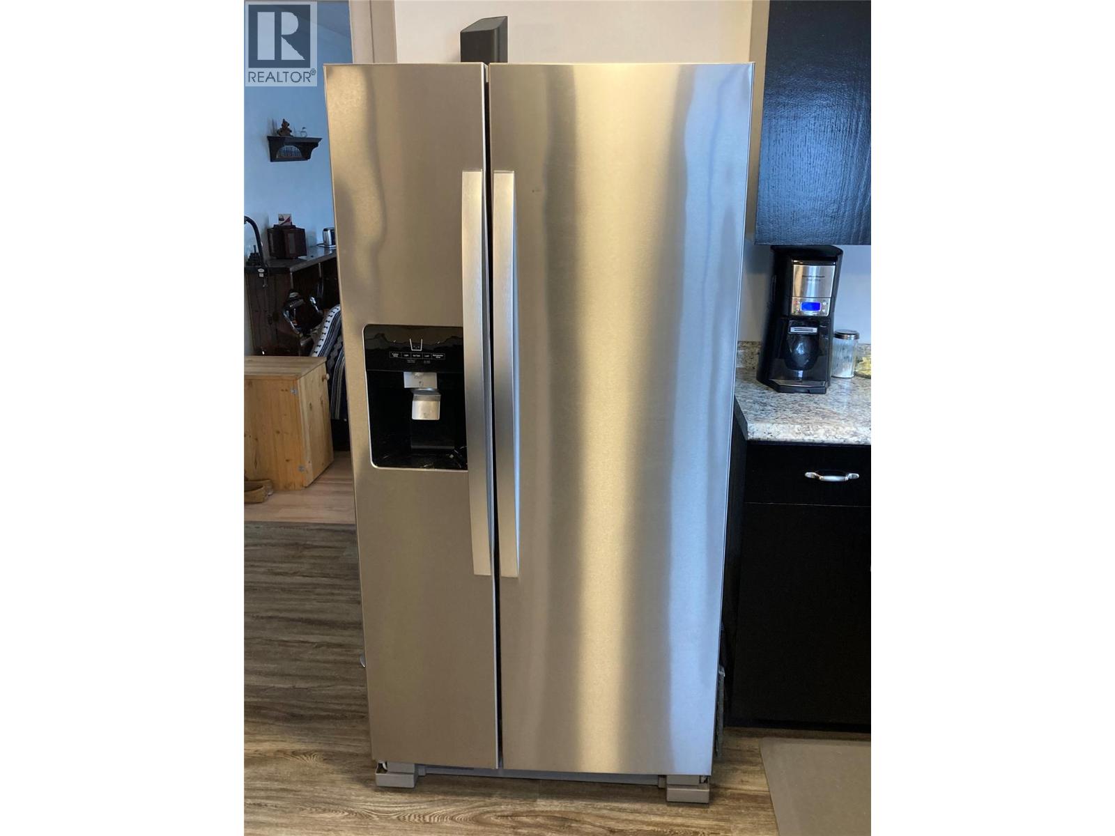 324 Hartland Avenue, Midway, British Columbia  V0H 1M0 - Photo 38 - 10374571