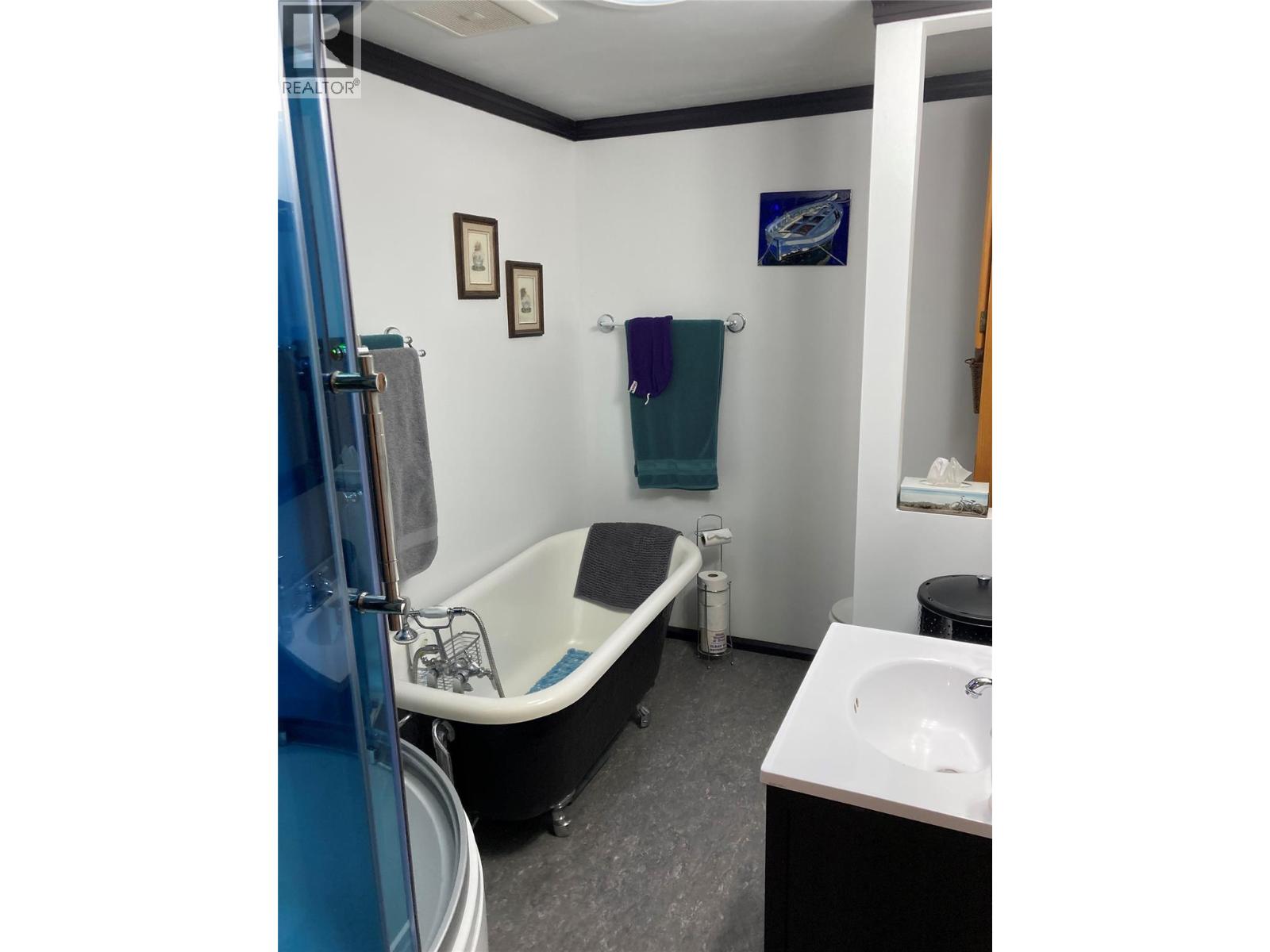 324 Hartland Avenue, Midway, British Columbia  V0H 1M0 - Photo 41 - 10374571