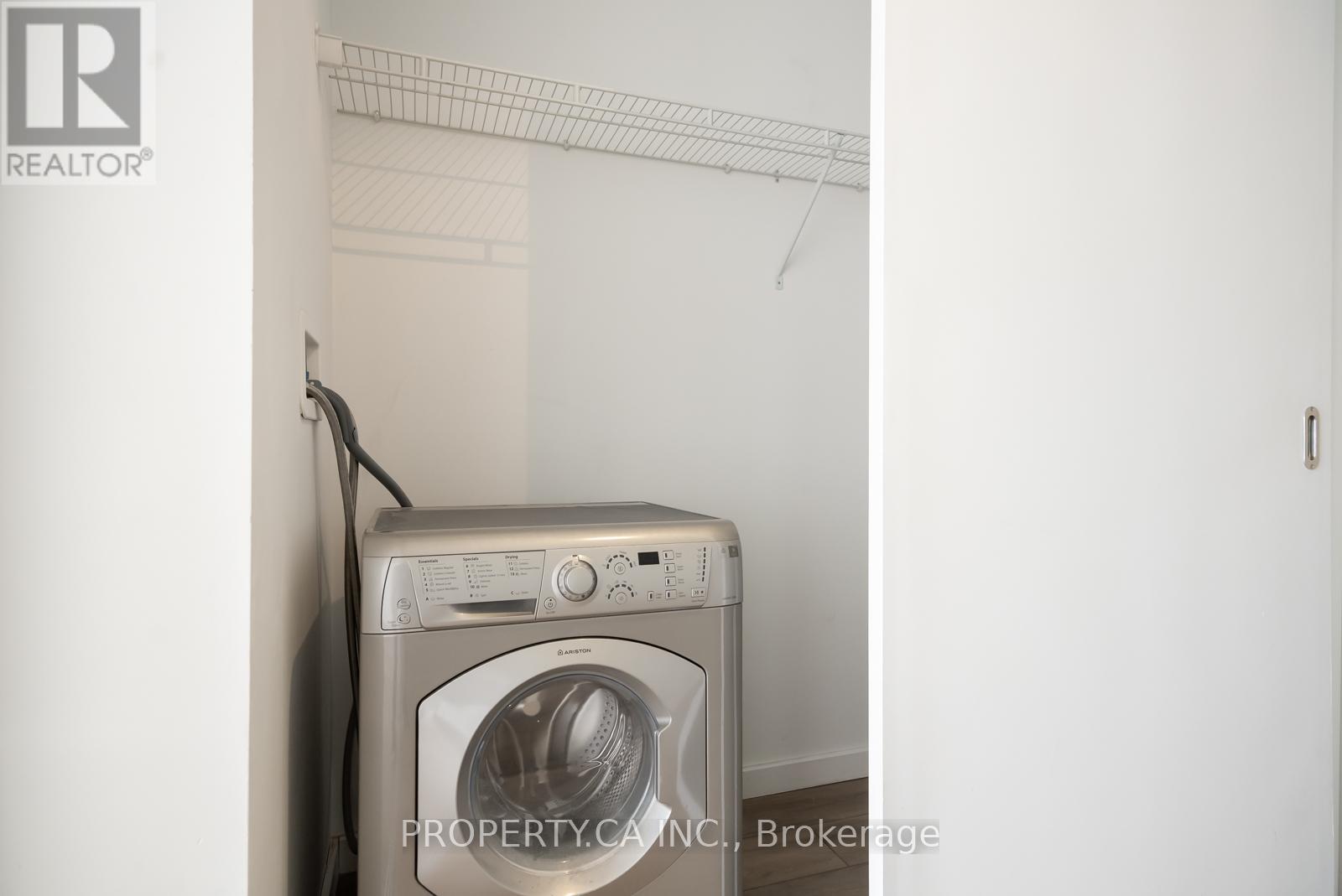 622 - 32 Trolley Crescent, Toronto, Ontario  M5A 0E8 - Photo 18 - C12749556