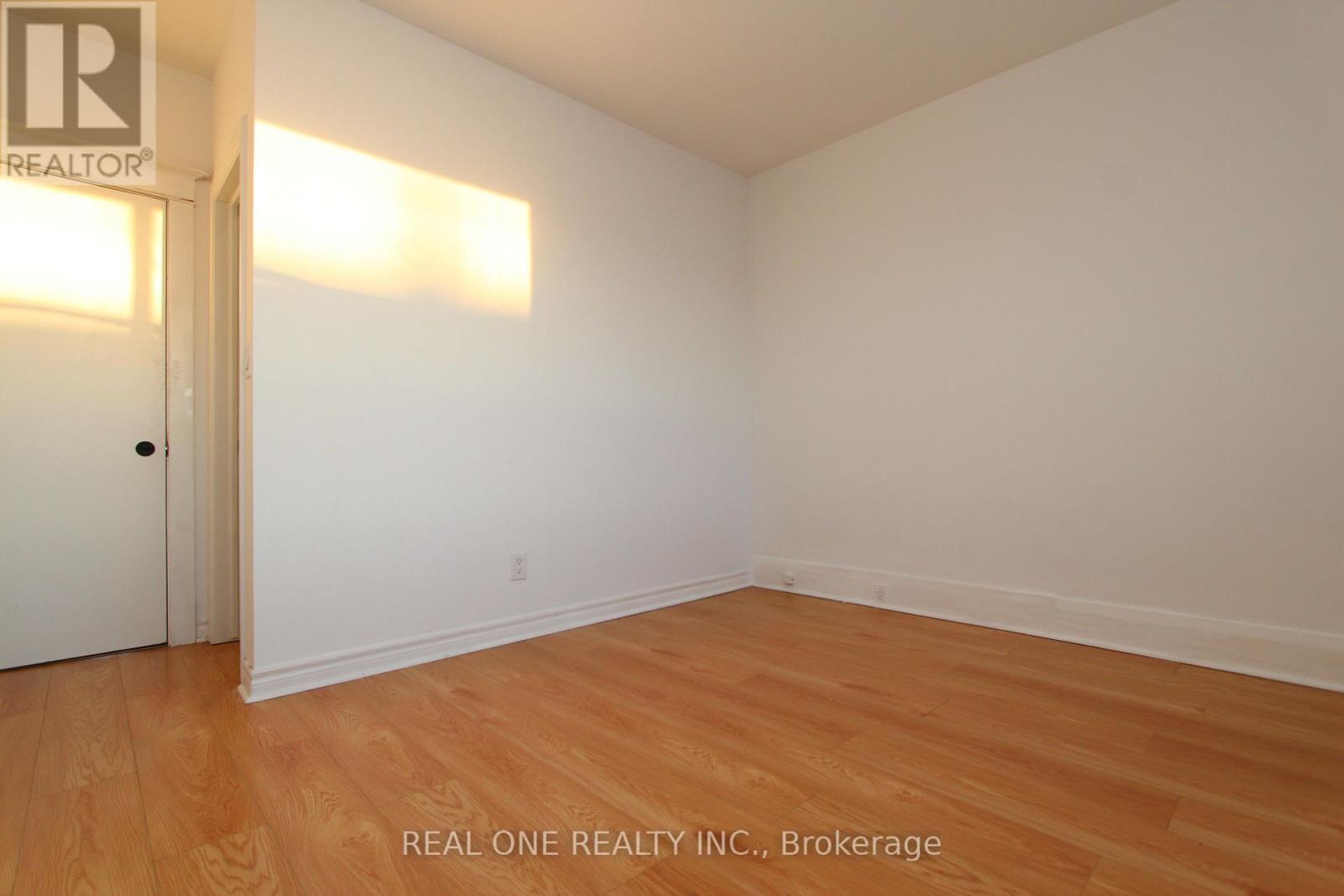 1943 Dufferin Street, Toronto, Ontario  M6E 3P8 - Photo 25 - C12749566