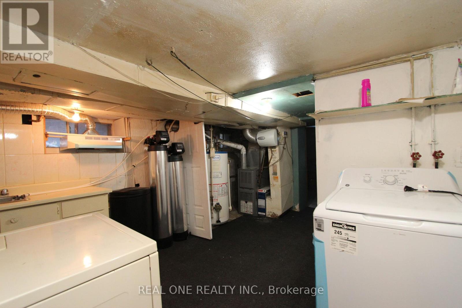 1943 Dufferin Street, Toronto, Ontario  M6E 3P8 - Photo 33 - C12749566