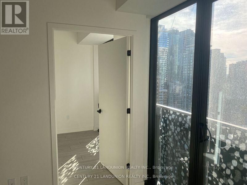 2407 - 55 Charles Street E, Toronto, Ontario  M4Y 0J1 - Photo 4 - C12749604