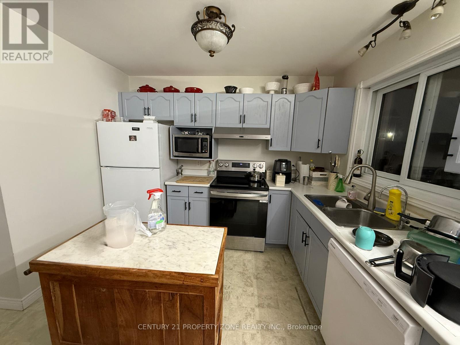 93 Borden Street, Toronto, Ontario  N5A 4R1 - Photo 2 - C12749644