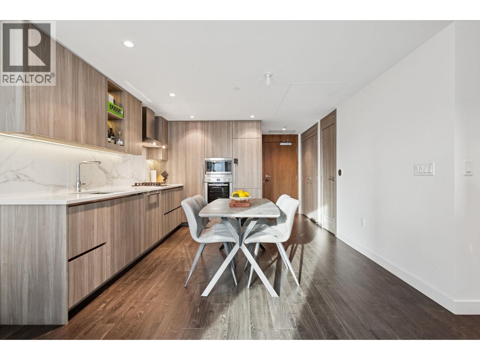 838 3328 No. 3 Road, Richmond, British Columbia  V6X 0X1 - Photo 4 - R3085205