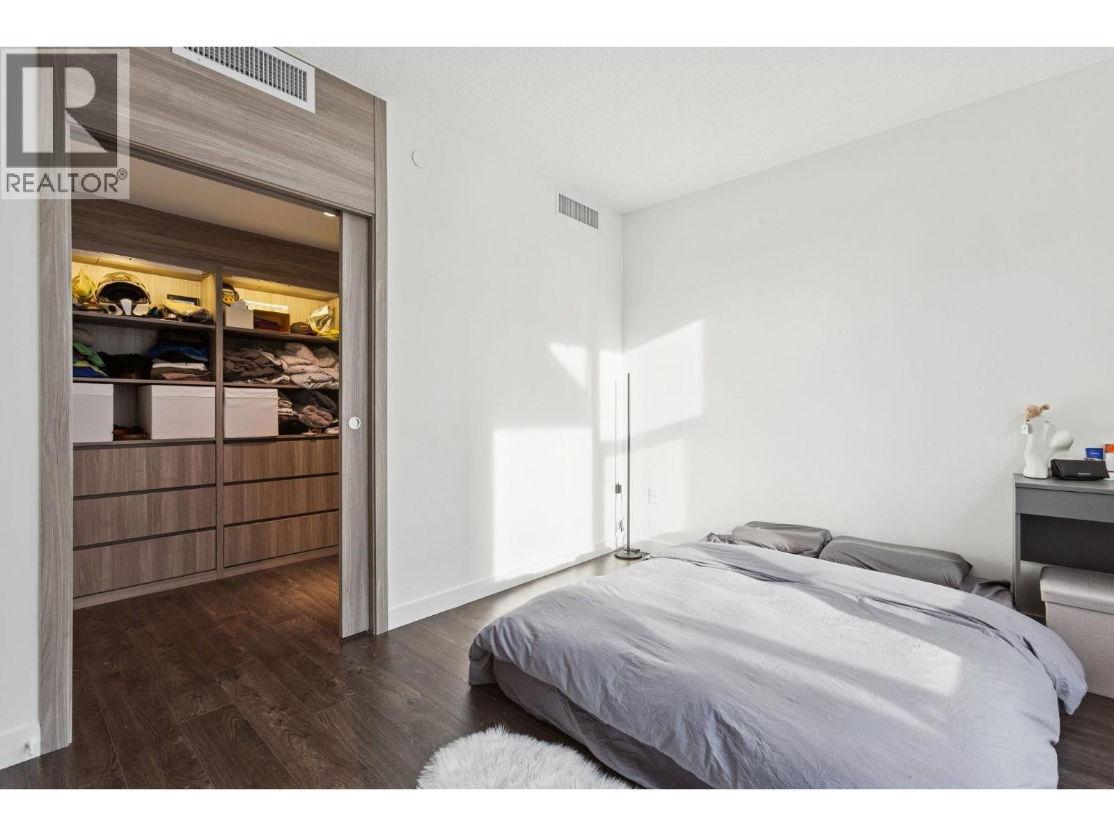 838 3328 No. 3 Road, Richmond, British Columbia  V6X 0X1 - Photo 7 - R3085205