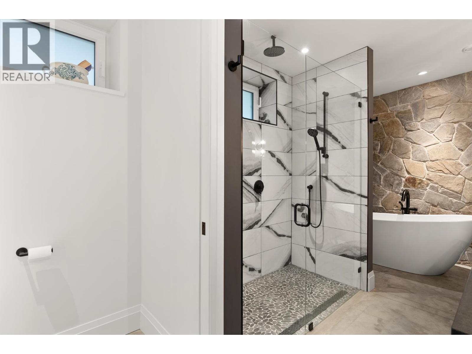 103 Witherby Road, Gibsons, British Columbia  V0N 1V6 - Photo 31 - R3085193