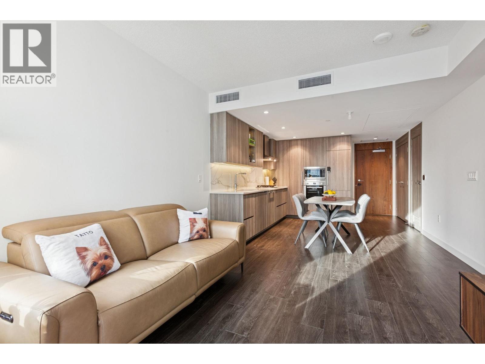 838 3328 NO. 3 ROAD, Richmond, British Columbia