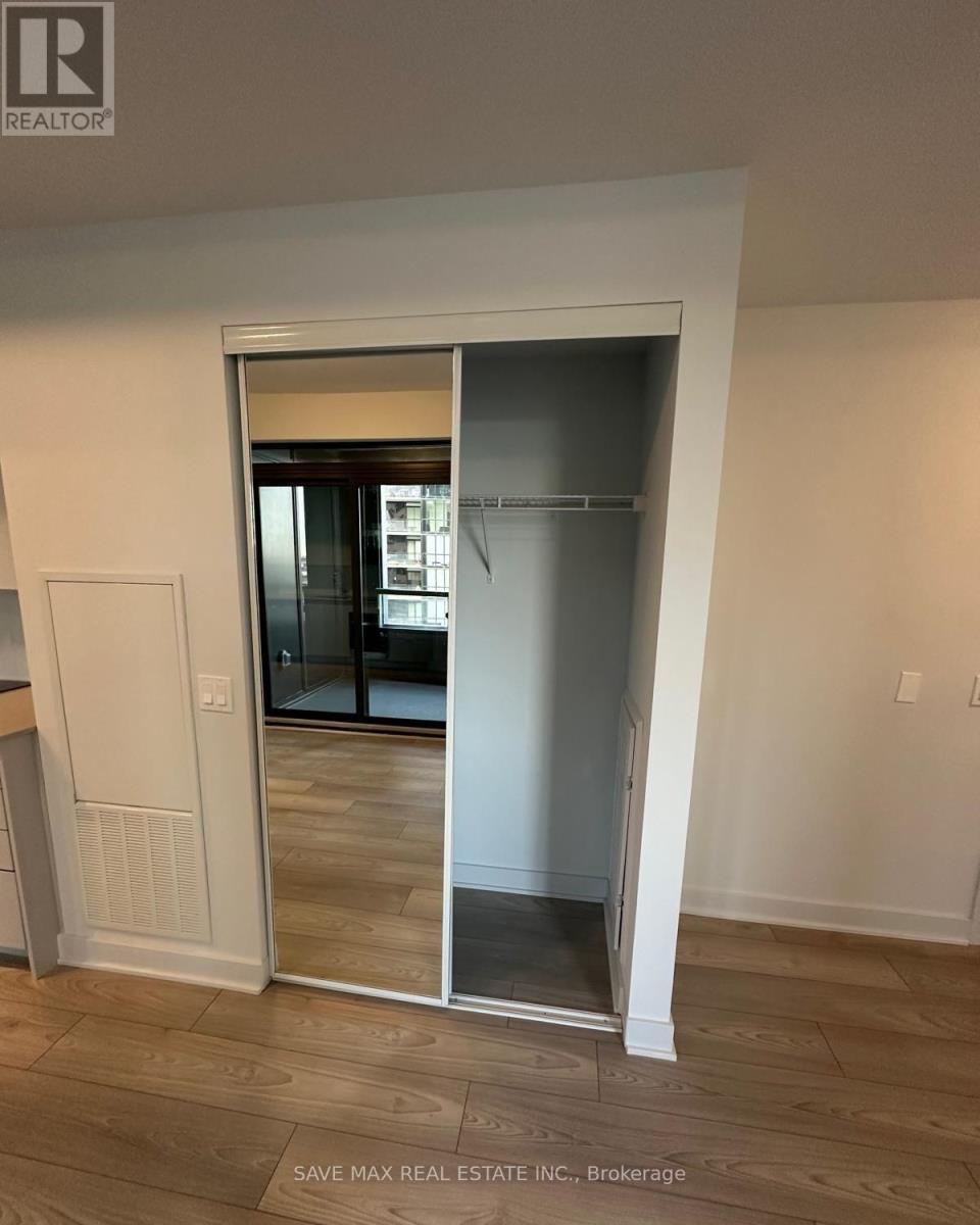 2206 - 2920 Hwy 7, Vaughan, Ontario  L4K 1W8 - Photo 15 - N12749650