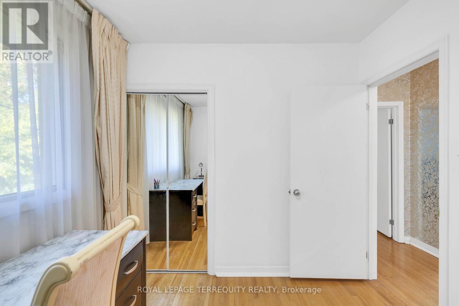 106 Grandravine Drive, Toronto, Ontario  M3J 1B4 - Photo 21 - W12749554