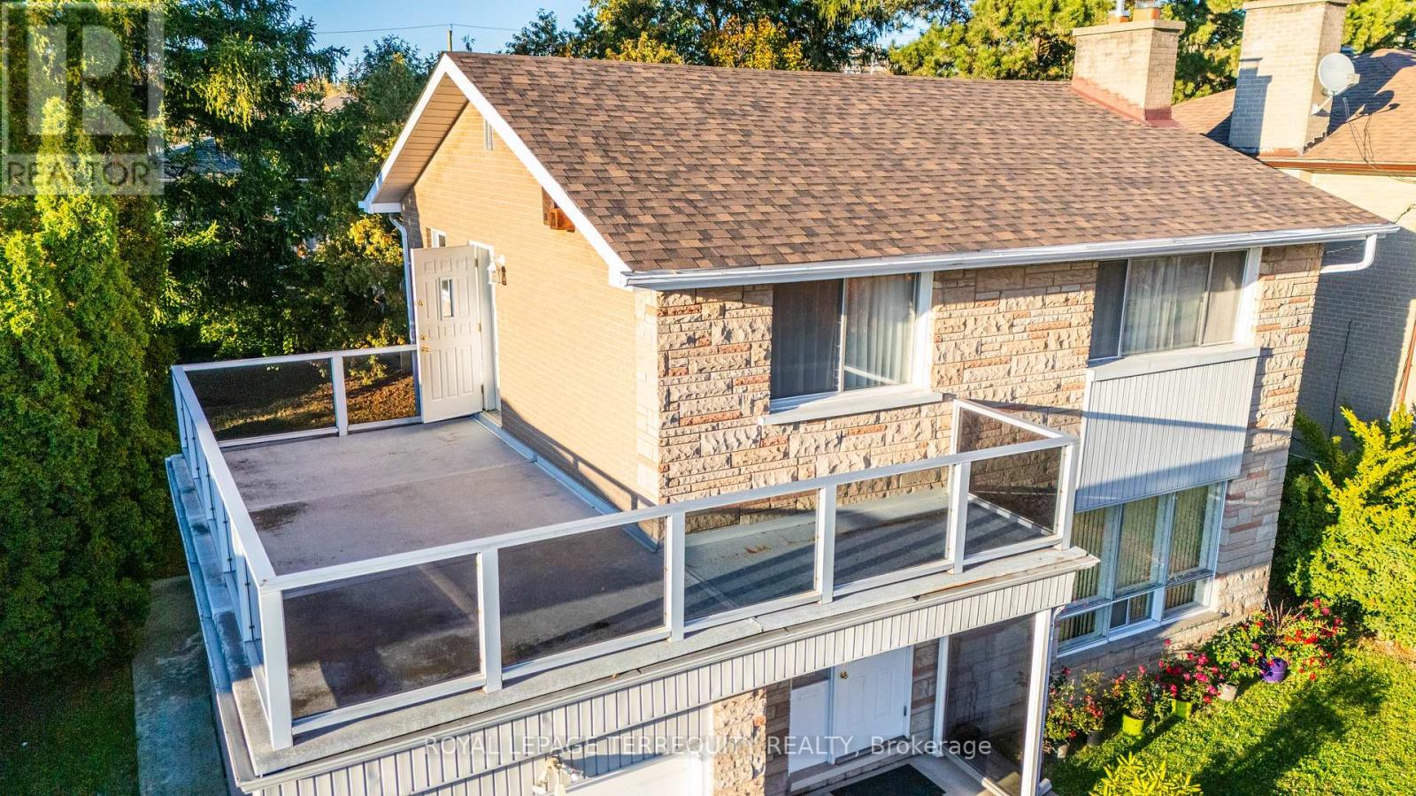 106 Grandravine Drive, Toronto, Ontario  M3J 1B4 - Photo 31 - W12749554