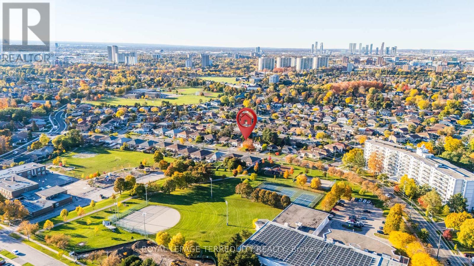 106 Grandravine Drive, Toronto, Ontario  M3J 1B4 - Photo 38 - W12749554