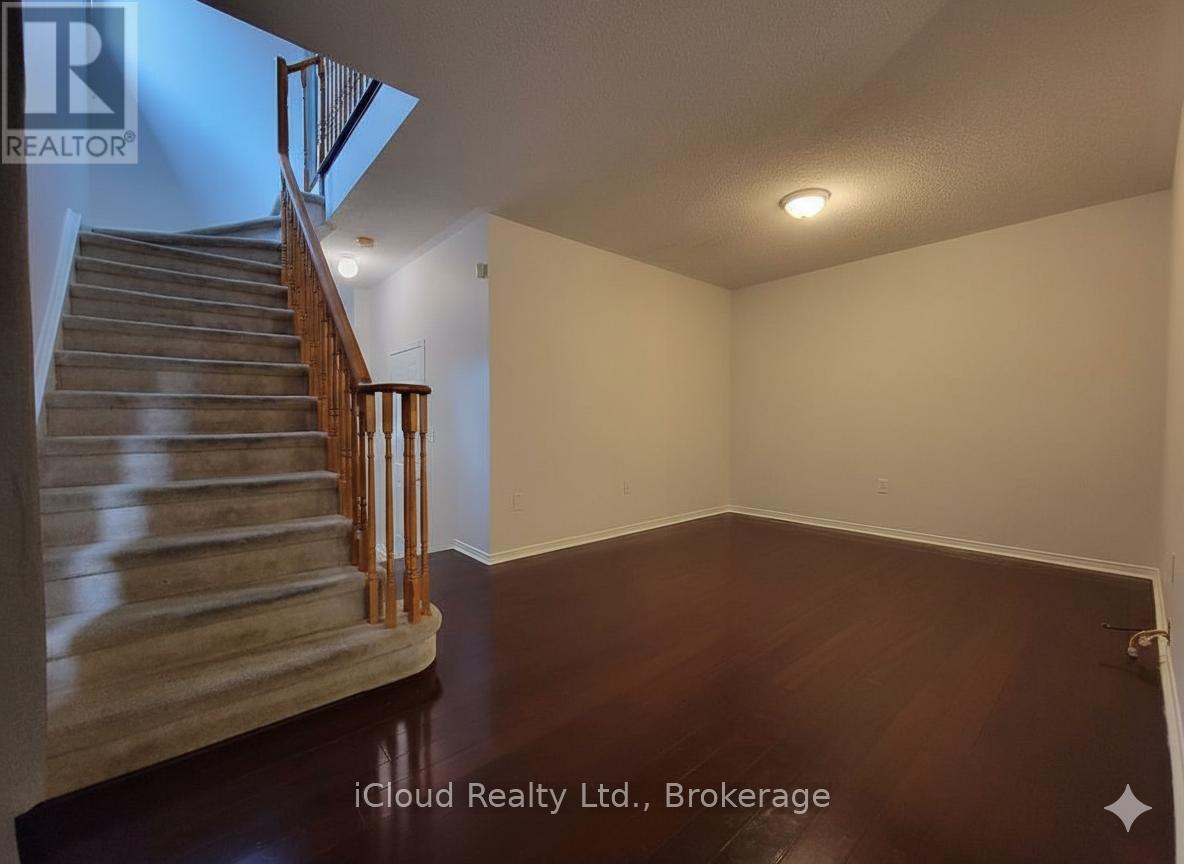 3111 Wrigglesworth Crescent N, Mississauga, Ontario  L5M 6W7 - Photo 5 - W12749598