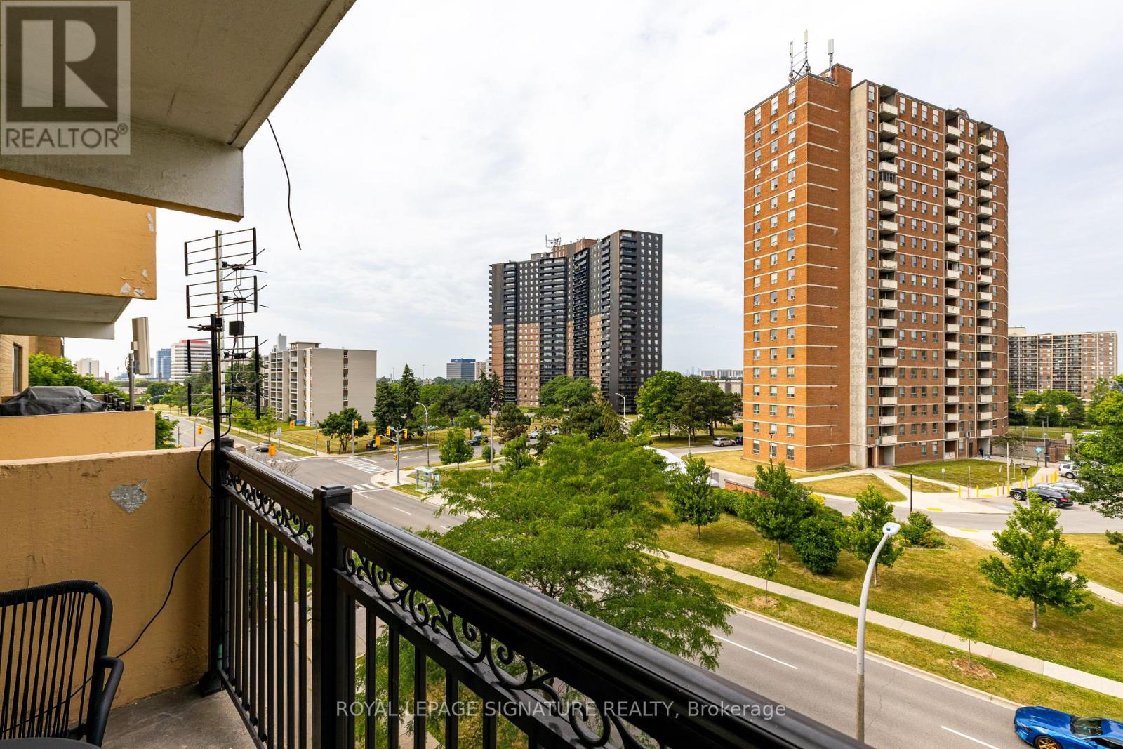 506 - 557 The East Mall, Toronto, Ontario  M9B 4A5 - Photo 17 - W12749608