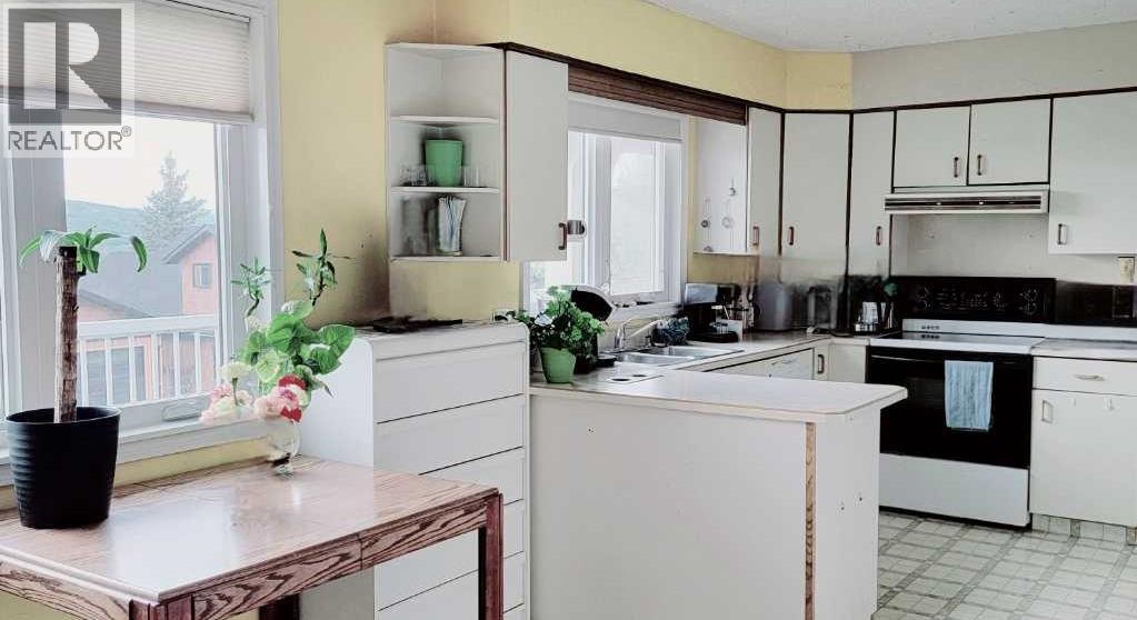 11719 103 Street, Peace River, Alberta  T8S 1M1 - Photo 12 - A2196377