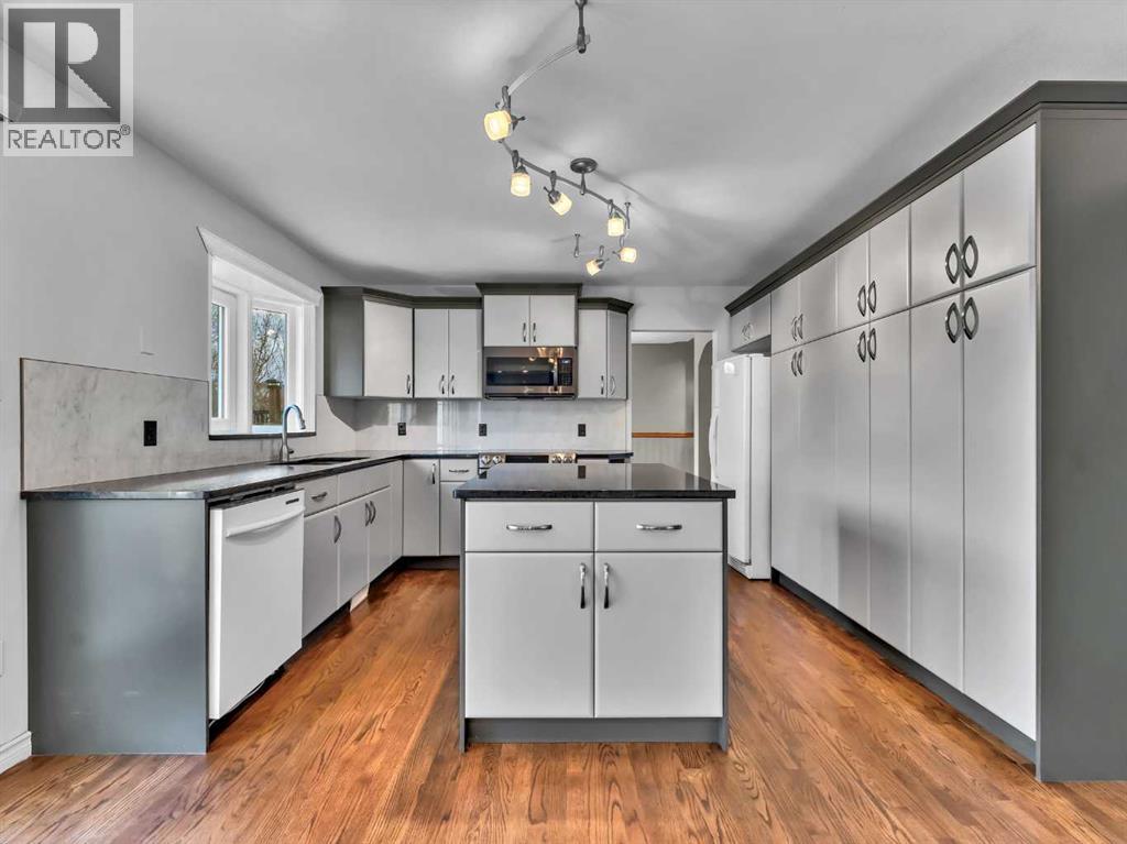 29 Rideau Close Se, Medicine Hat, Alberta  T1B 3X9 - Photo 8 - A2277925