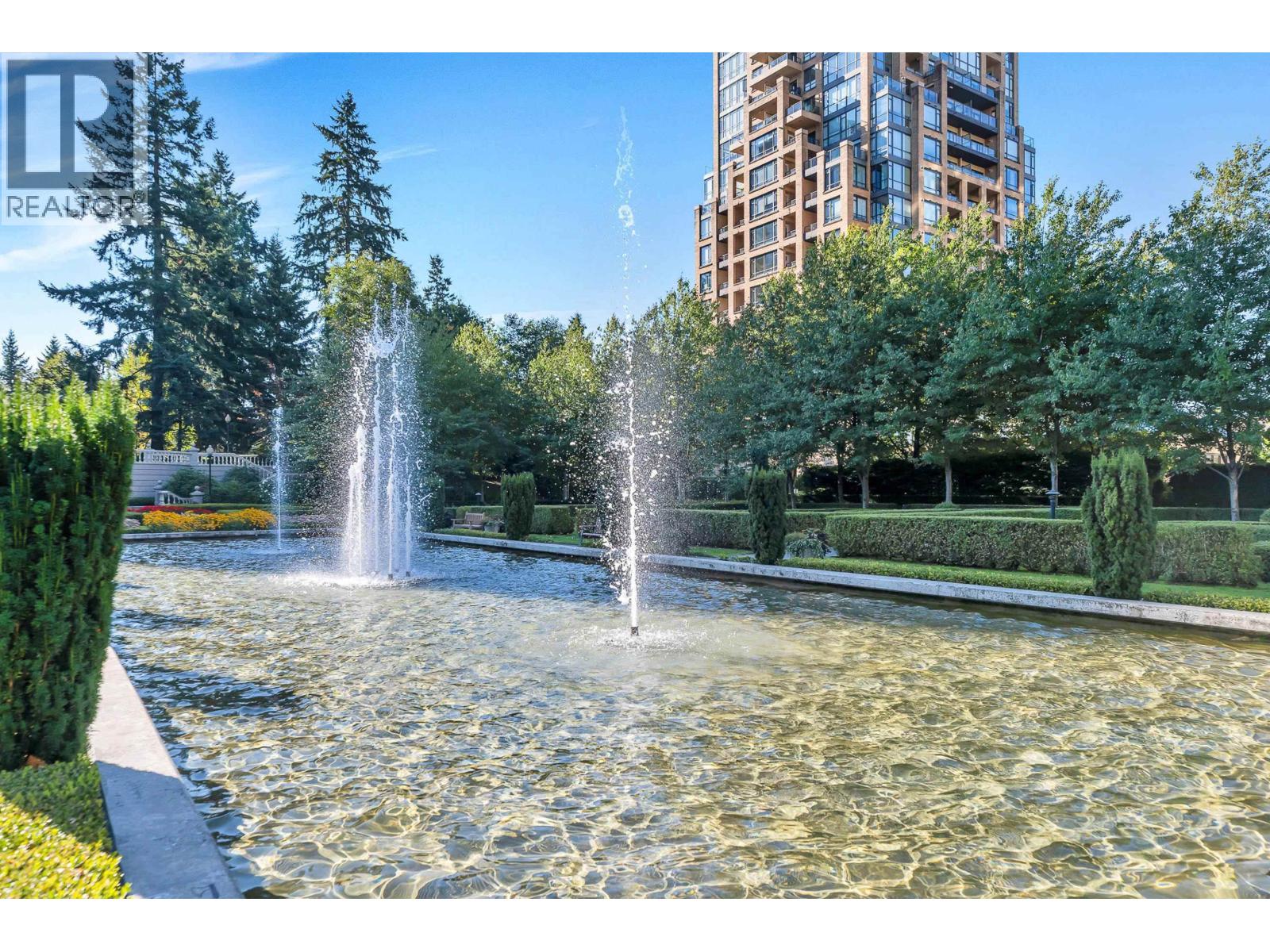 Listing Picture 25 of 31 : 1502 6838 STATION HILL DRIVE, Burnaby / 本拿比 - 魯藝地產 Yvonne Lu Group - MLS Medallion Club Member