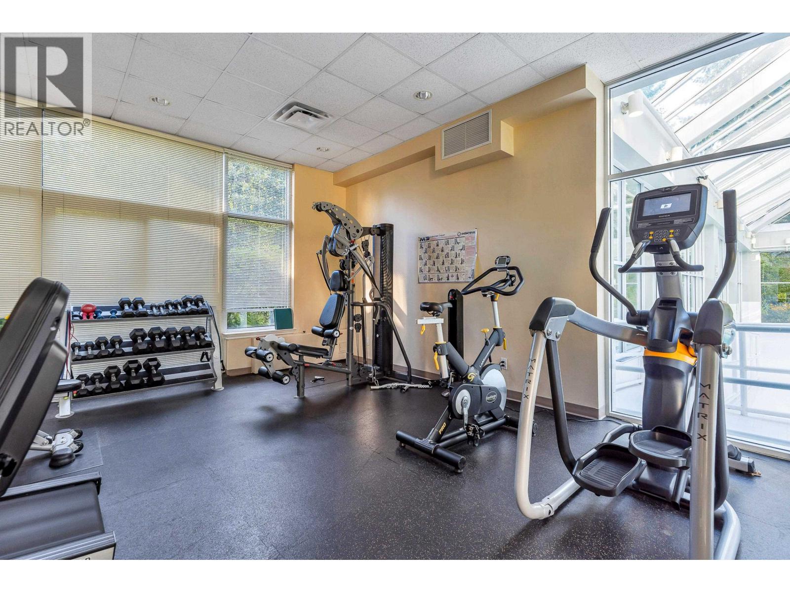 Listing Picture 31 of 31 : 1502 6838 STATION HILL DRIVE, Burnaby / 本拿比 - 魯藝地產 Yvonne Lu Group - MLS Medallion Club Member