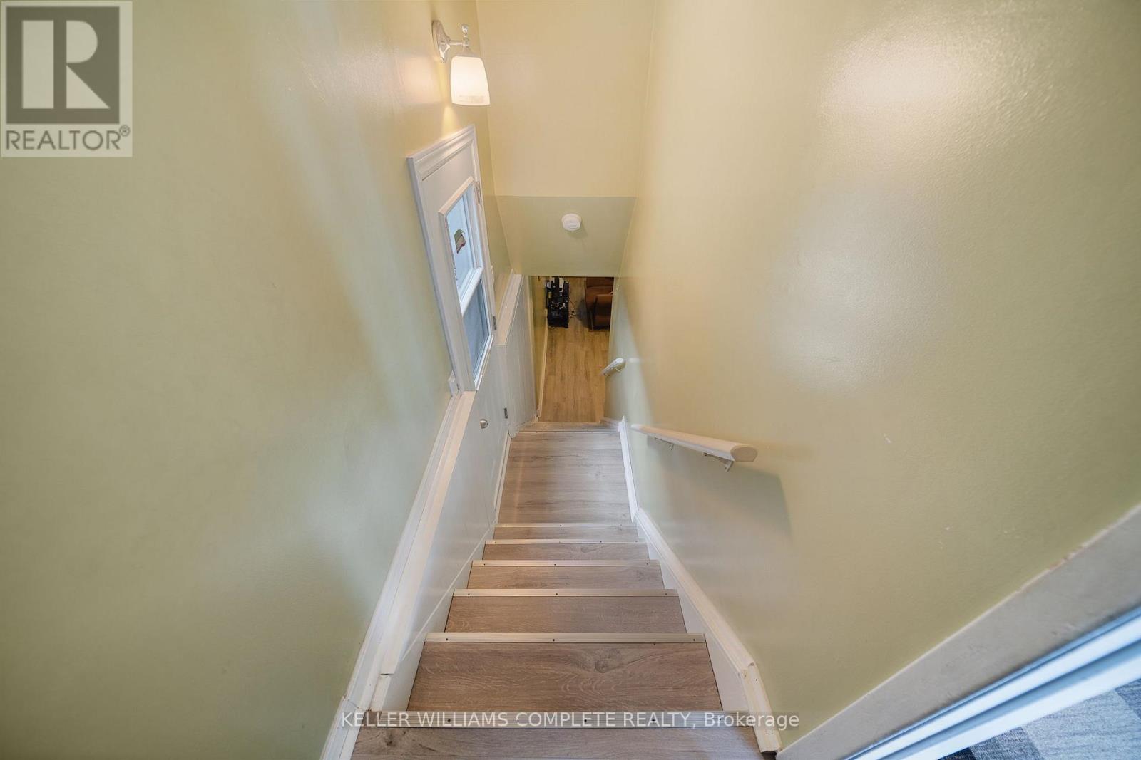 98 East 35th Street, Hamilton, Ontario  L8V 3Y1 - Photo 27 - X12749544