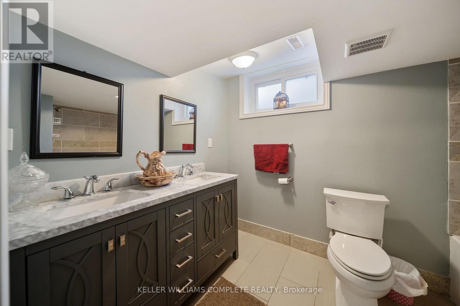 98 East 35th Street, Hamilton, Ontario  L8V 3Y1 - Photo 37 - X12749544