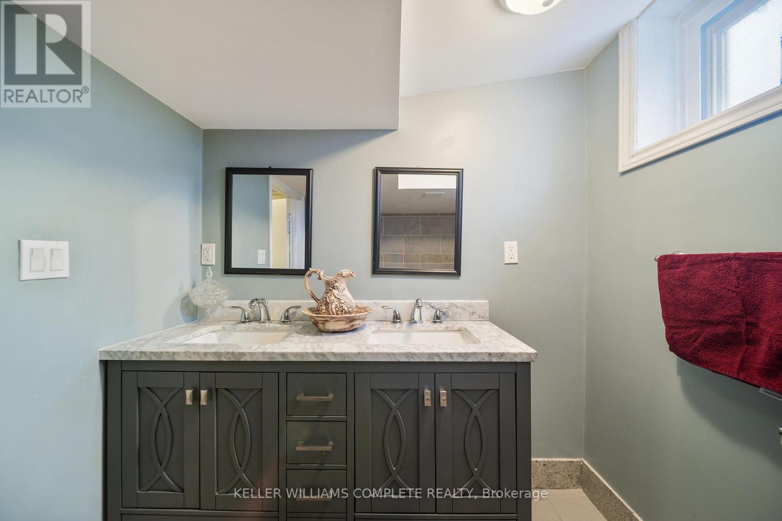 98 East 35th Street, Hamilton, Ontario  L8V 3Y1 - Photo 38 - X12749544