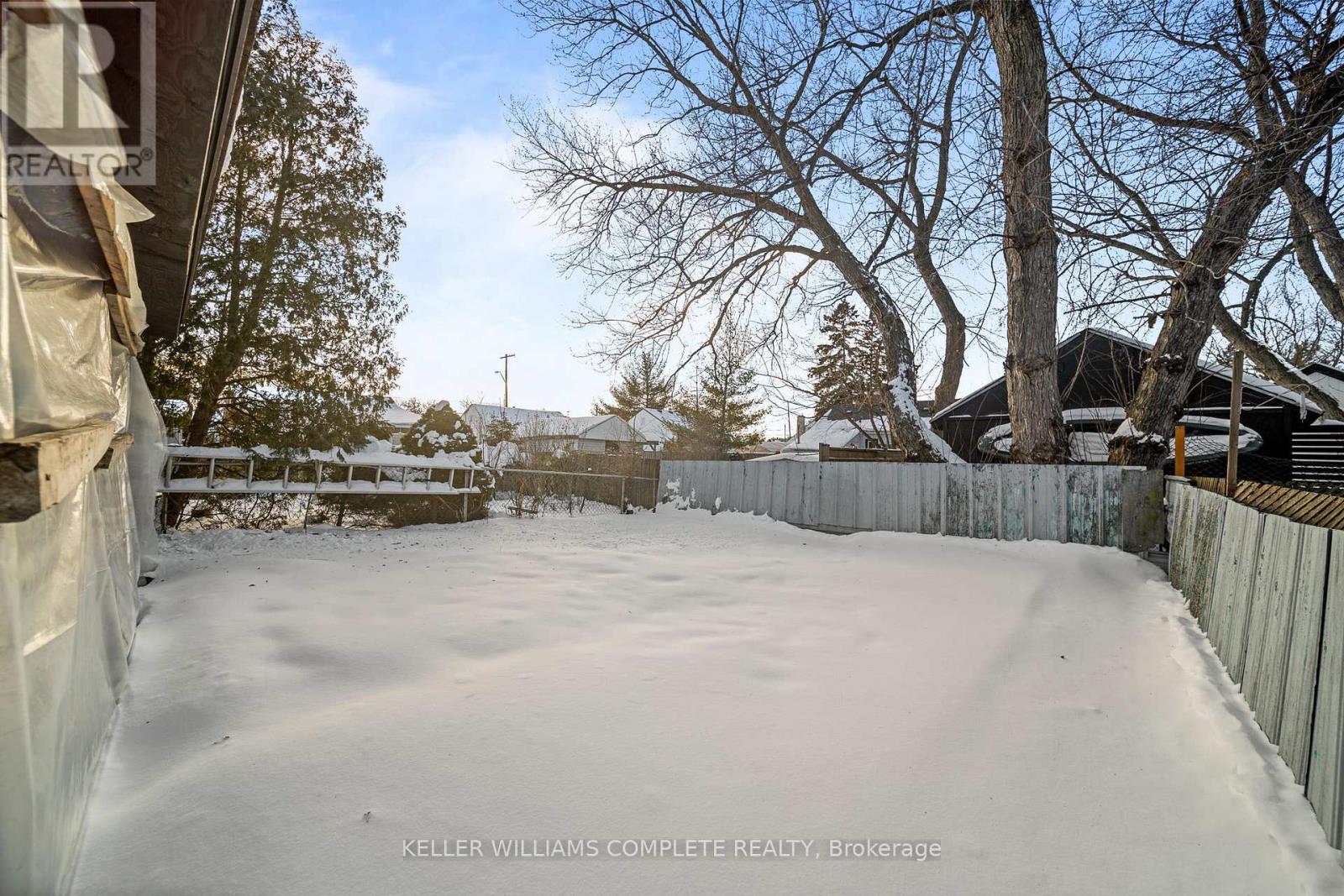 98 East 35th Street, Hamilton, Ontario  L8V 3Y1 - Photo 47 - X12749544