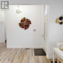 259 Ross Avenue, Kitchener, Ontario  N2A 1V7 - Photo 3 - X12749574