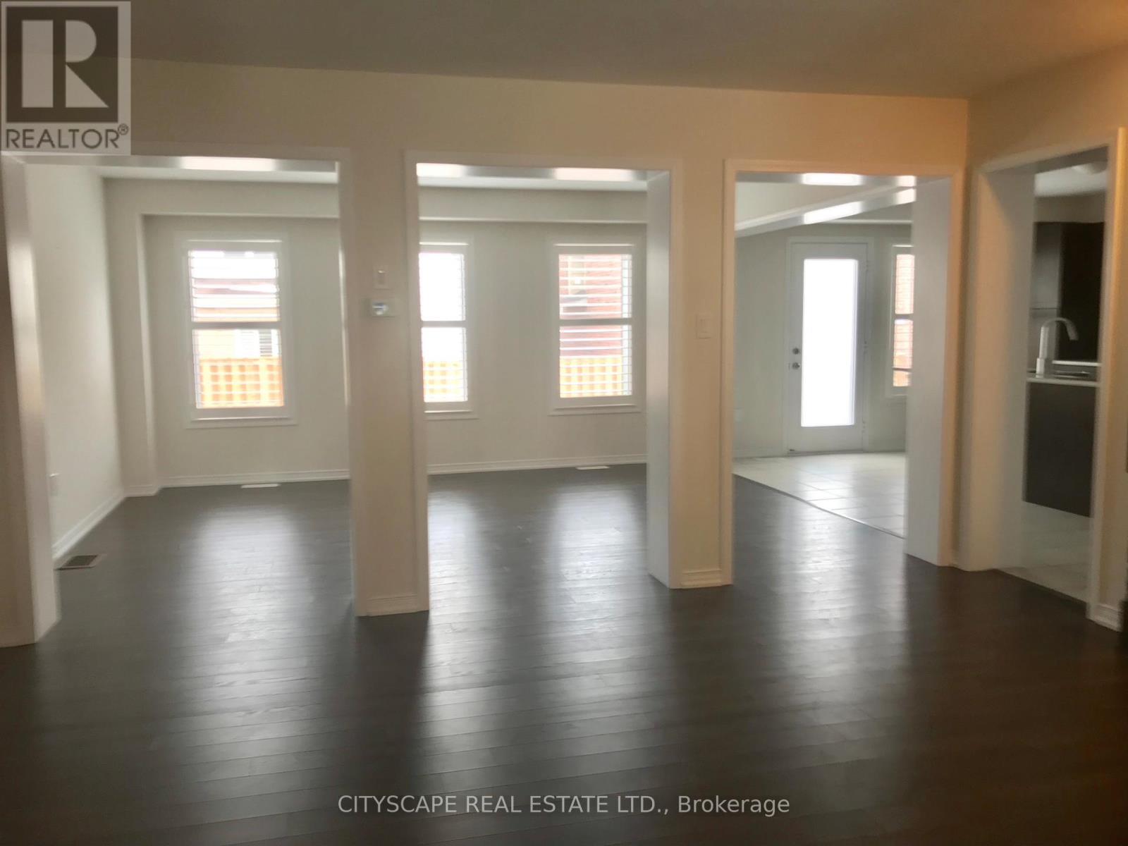 8600 Sweet Chestnut Drive, Niagara Falls, Ontario  L2H 2Y6 - Photo 5 - X12749634