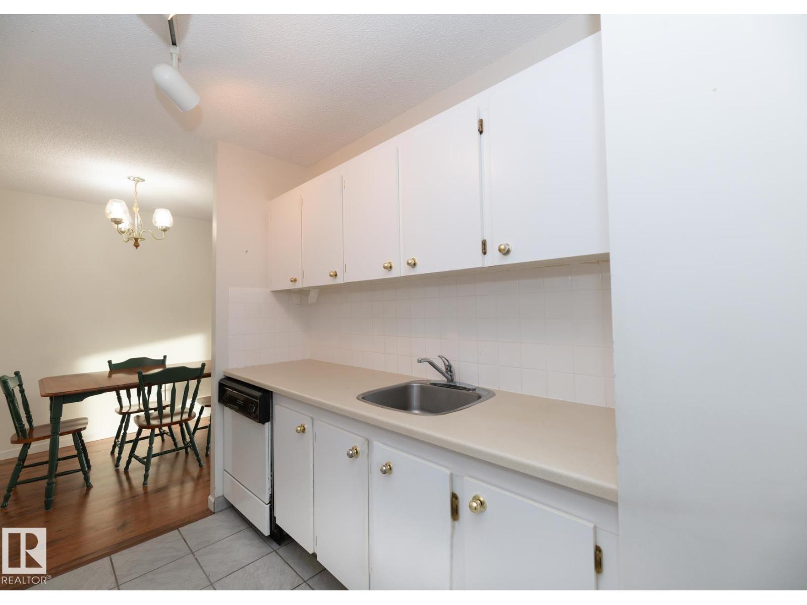 #1202 9835 113 St Nw, Edmonton, Alberta  T5K 1N4 - Photo 12 - E4469173