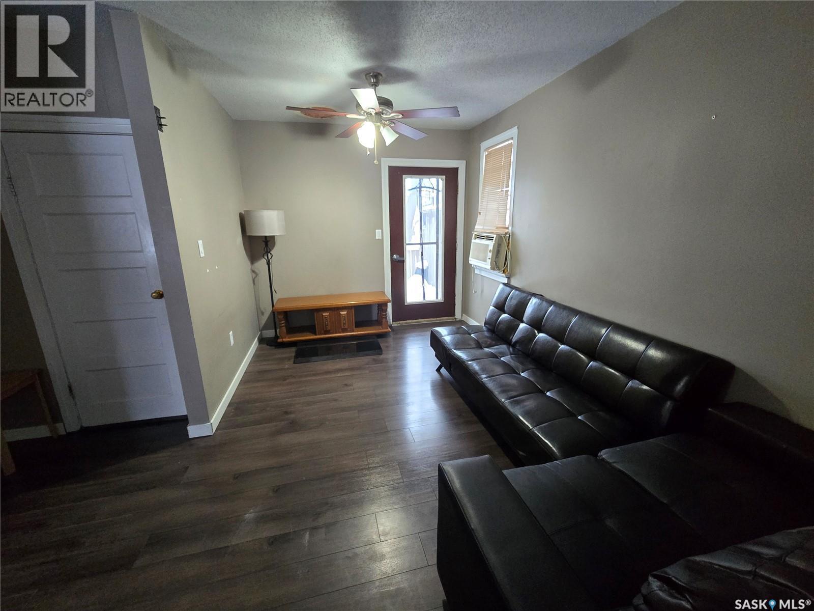 719 Main Street, Kipling, Saskatchewan  S0G 2S0 - Photo 15 - SK027775