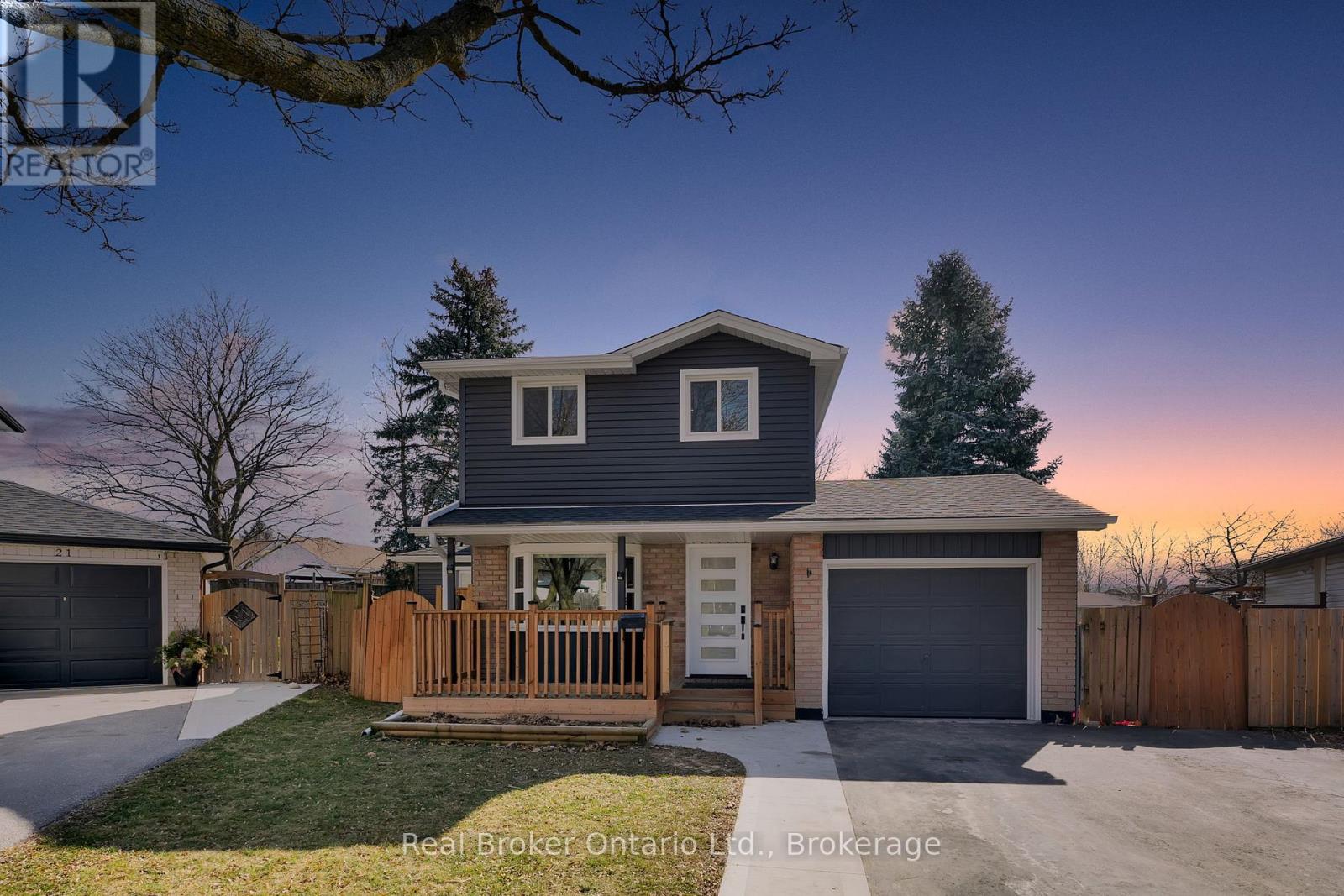 19 Hornby Court, Cambridge, Ontario  N1R 7J7 - Photo 2 - X12749732