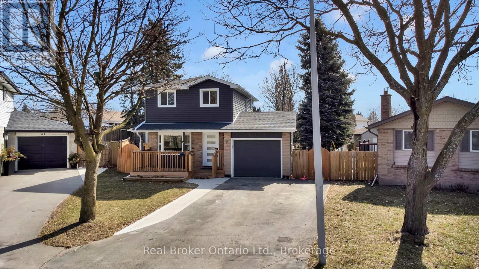 19 Hornby Court, Cambridge, Ontario  N1R 7J7 - Photo 3 - X12749732