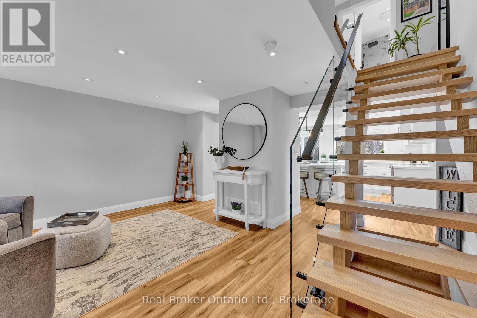 19 Hornby Court, Cambridge, Ontario  N1R 7J7 - Photo 5 - X12749732