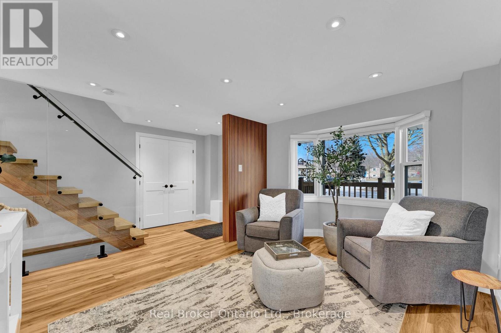 19 Hornby Court, Cambridge, Ontario  N1R 7J7 - Photo 6 - X12749732