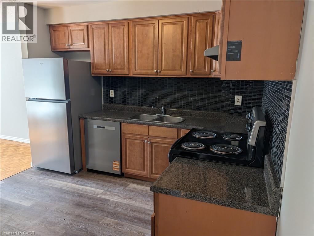 1237 White Oaks Boulevard, Oakville, Ontario  L6H 2N6 - Photo 2 - 40800643