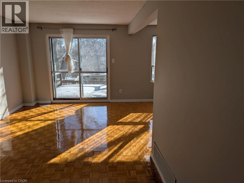 1237 White Oaks Boulevard, Oakville, Ontario  L6H 2N6 - Photo 4 - 40800643