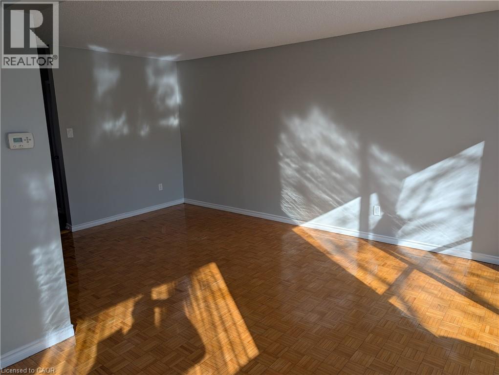 1237 White Oaks Boulevard, Oakville, Ontario  L6H 2N6 - Photo 6 - 40800643