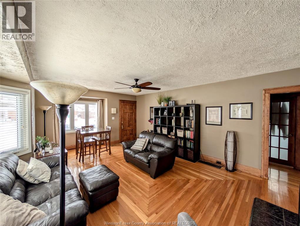 959 Esdras Place, Windsor, Ontario  N8S 2M8 - Photo 4 - 26002361