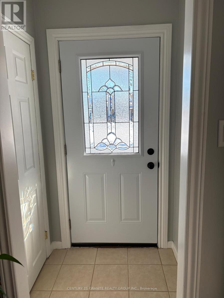 8 Johnston Crescent, Bancroft, Ontario  K0L 1C0 - Photo 3 - X12749806