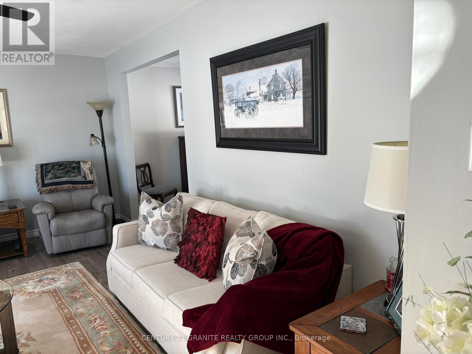 8 Johnston Crescent, Bancroft, Ontario  K0L 1C0 - Photo 5 - X12749806