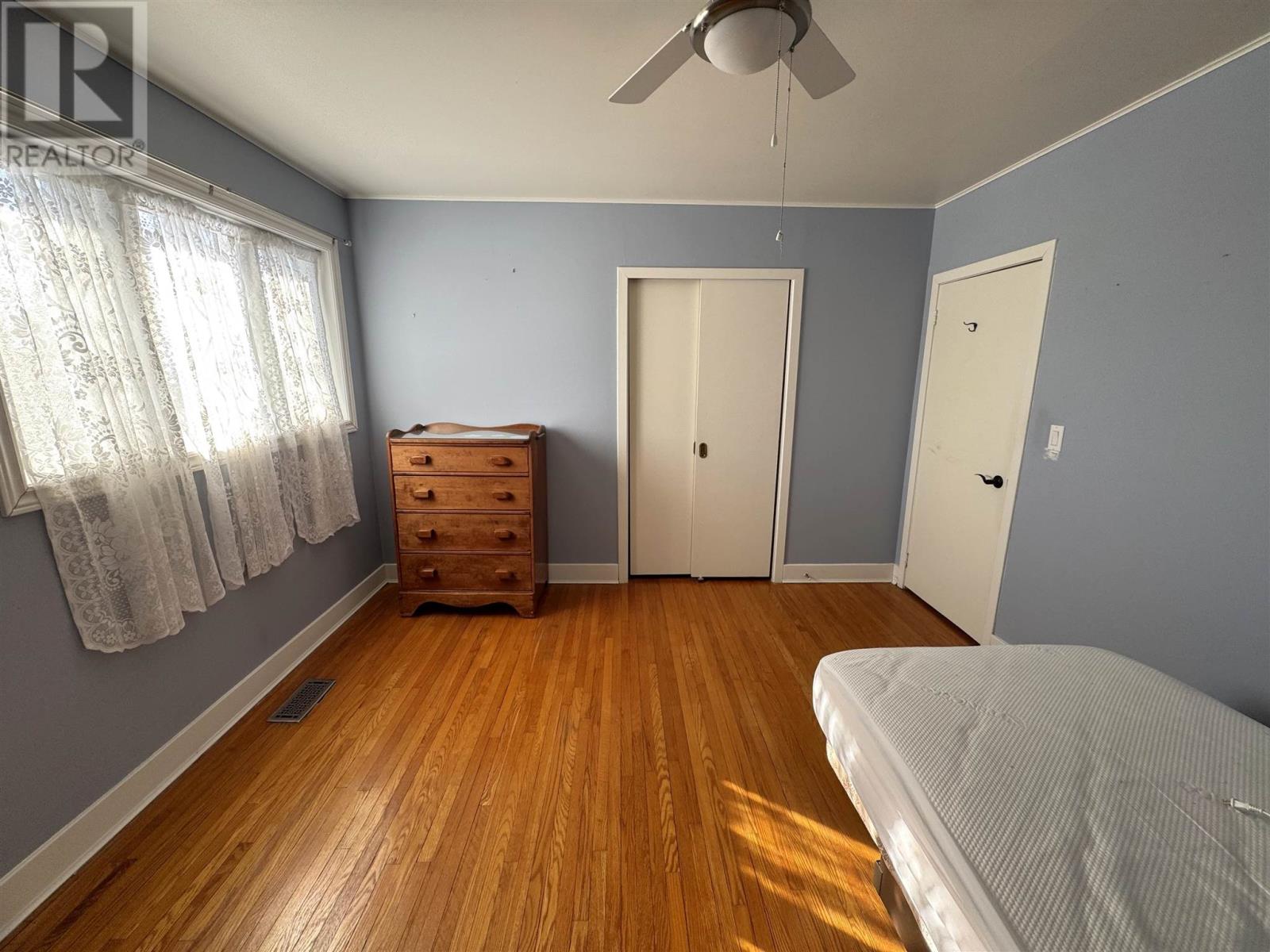 33 Macfarlane Rd, Elliot Lake, Ontario  P5A 1L2 - Photo 16 - SM260212