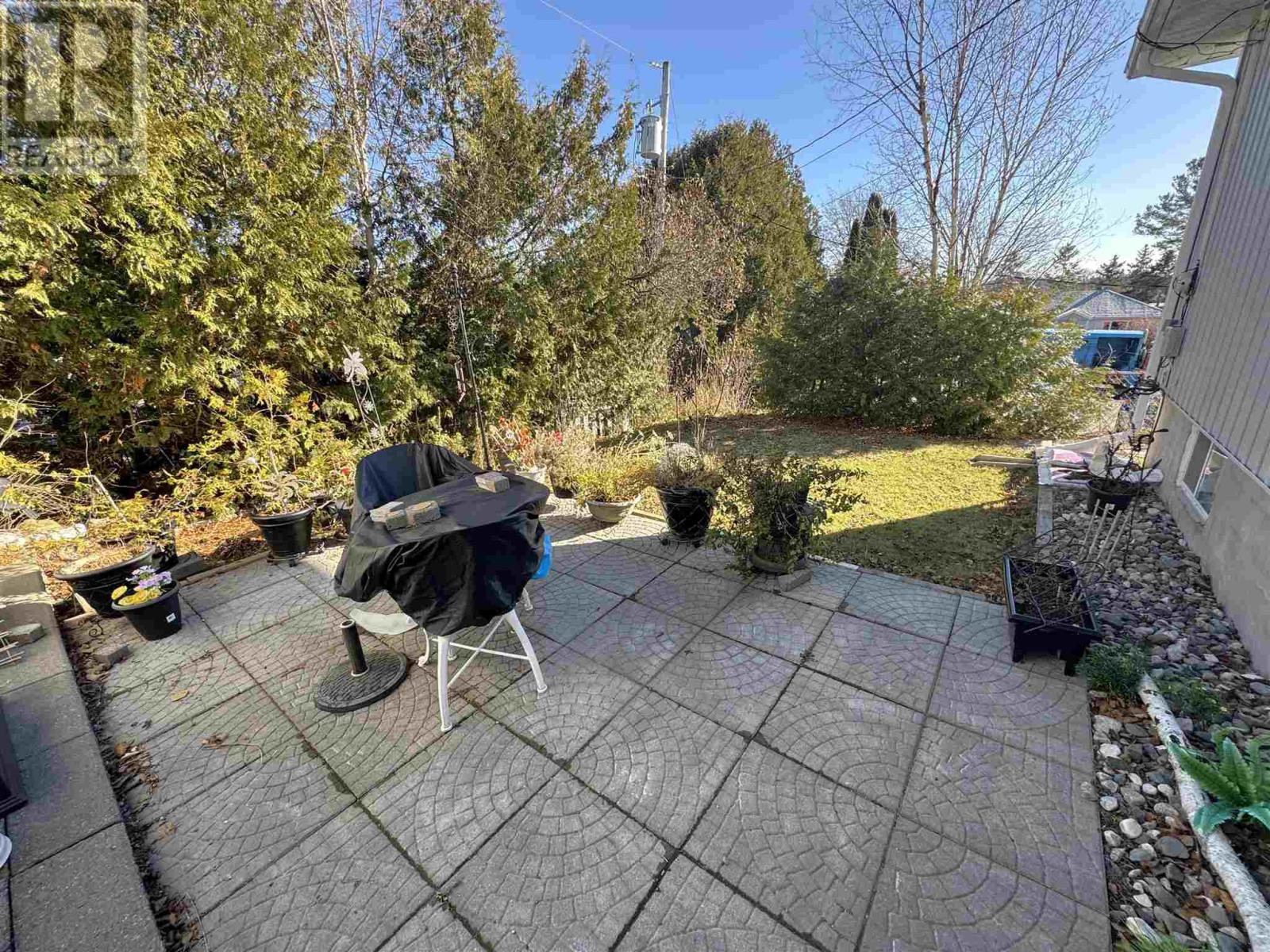 33 Macfarlane Rd, Elliot Lake, Ontario  P5A 1L2 - Photo 32 - SM260212